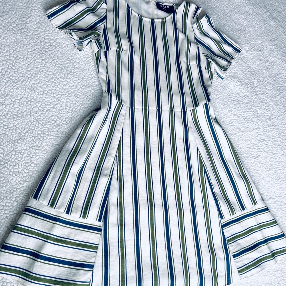 Fashionably Chic Dress